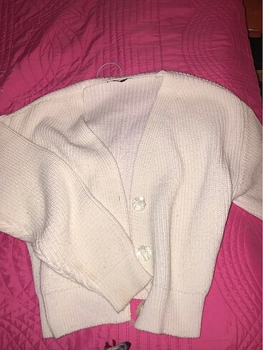 Bershka Beyaz crop hırka