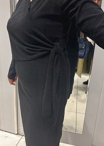 Zara Siyah Drapeli kadife elbis