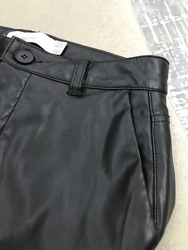 s Beden siyah Renk Bershka deri pantolon yeni