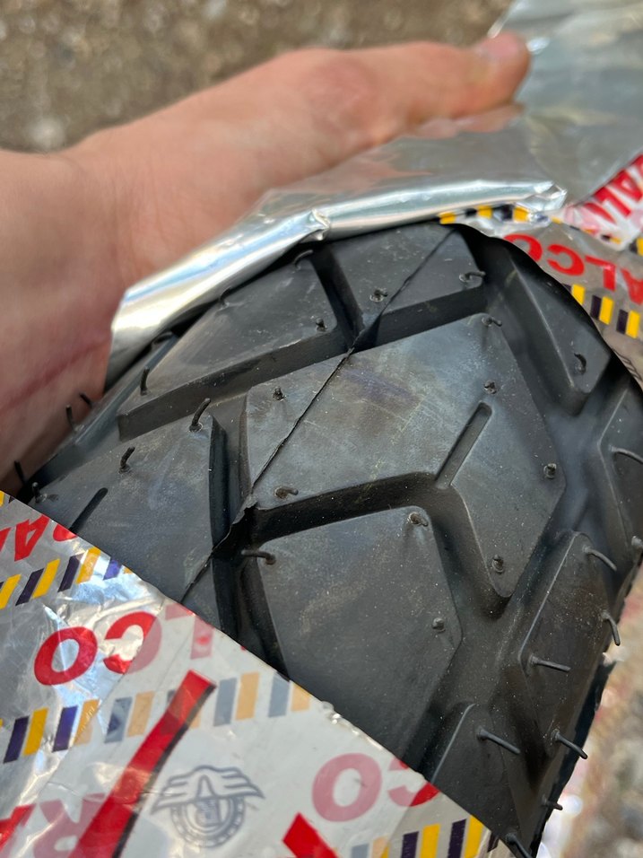 Motorsiklet 4 mevsim dubleks lastik - Görsel 3