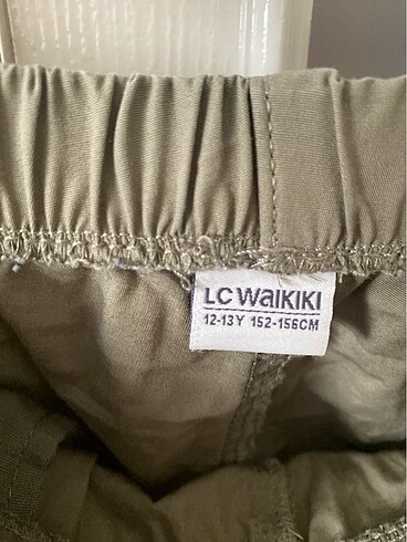 12-13 Yaş Beden LCW pantolon