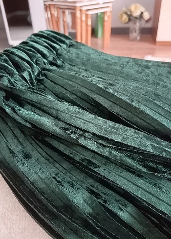 Yeşil Piliseli Midi Etek - Görsel 4