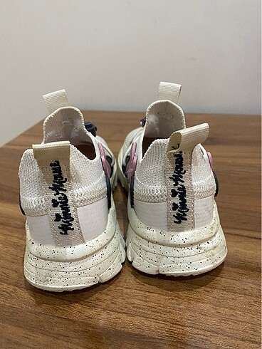 24 Beden Zara spor ayakkabı