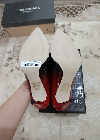 38 Beden kırmızı Renk Kadın Kırmızı Siyah Rugan Stiletto