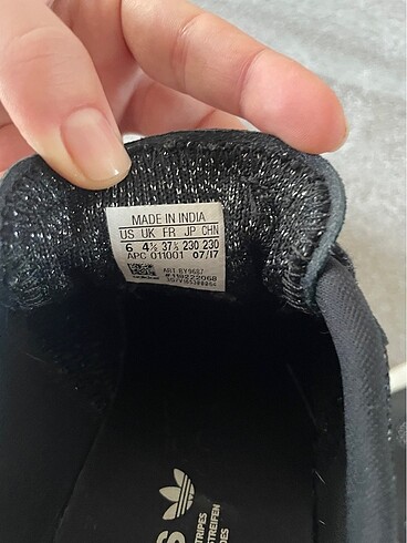 37 Beden Siyah adidas simli sneaker