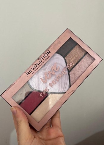 Kalp Detaylı Göz Farı Paleti - Görsel 2