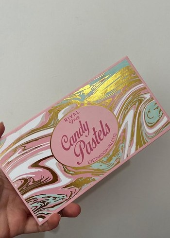 Pastel Renklerde Çok Renkli Far Paleti - Görsel 2