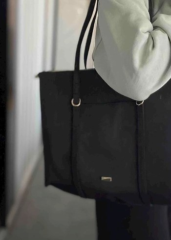 Siyah Fermuarlı Kadın Omuz Çantası - Görsel 3