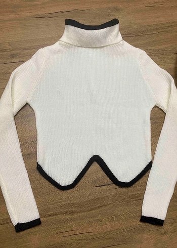 Beyaz Balıkçı Yaka Fitilli Crop Kazak - Görsel 2