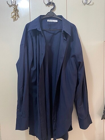 H&M Touche Prive Lacivert Gömlek
