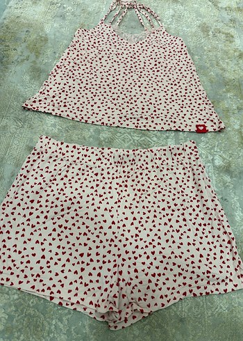m Beden Kırmızı Kalp Desenli Kısa Kadın Pijama Takımı