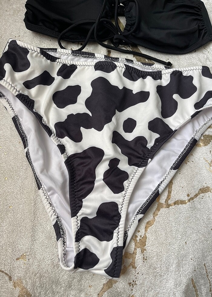 Trendyolmilla siyah beyaz bikini takımı - Görsel 2