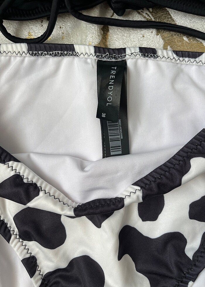 Trendyolmilla siyah beyaz bikini takımı - Görsel 4