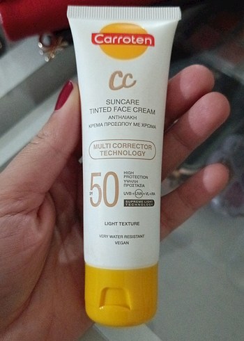 Carroten CC Çoklu Düzeltici Tonlu Güneş Kremi SPF 50