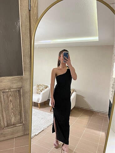 Zara Elbise