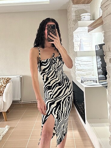 Midi elbise