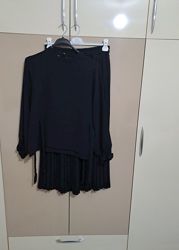 Kadın Siyah Kemerli Mini Bluz ve etek takım - Görsel 3