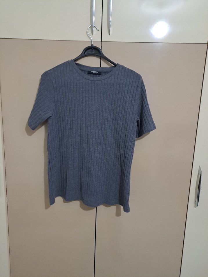 Gri Örgü Kısa Kollu Kadın Tişört - Görsel 2