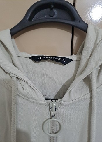 LC Waikiki m