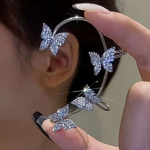 Kelebek detaylı earcuff küpe