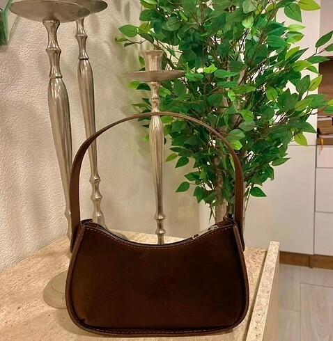 Kadın süet baget çanta