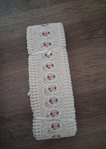 güpür Çiçek Desenli Örgü Dantel Şerit - Görsel 6