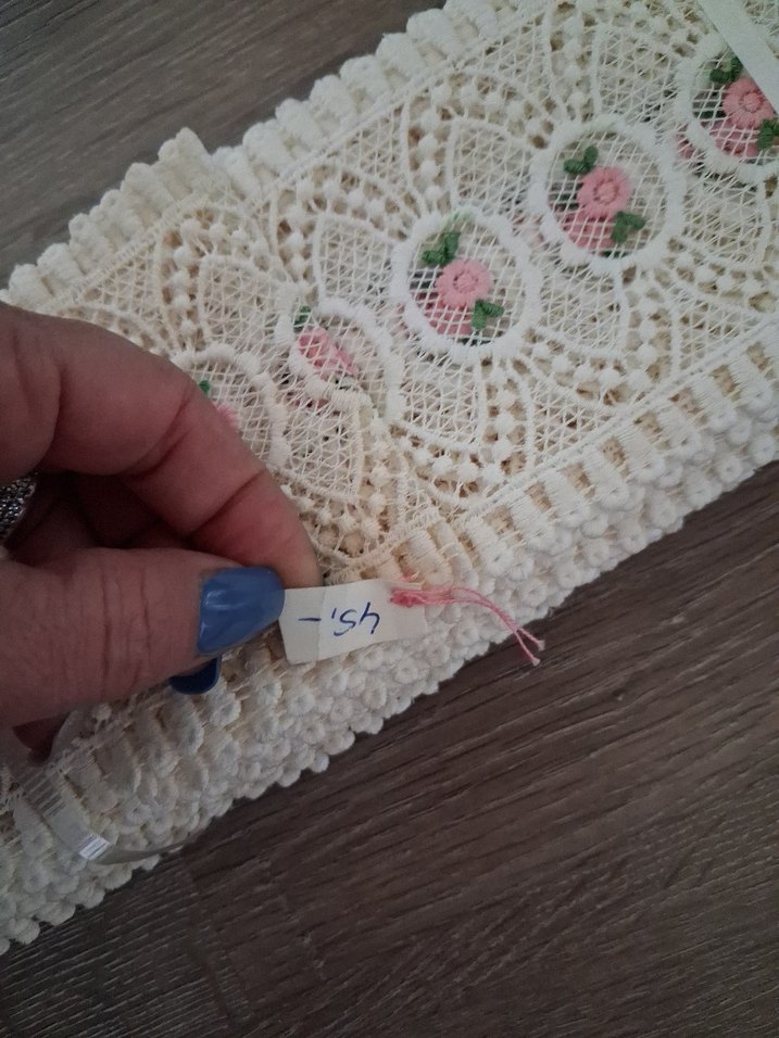 güpür Çiçek Desenli Örgü Dantel Şerit - Görsel 3