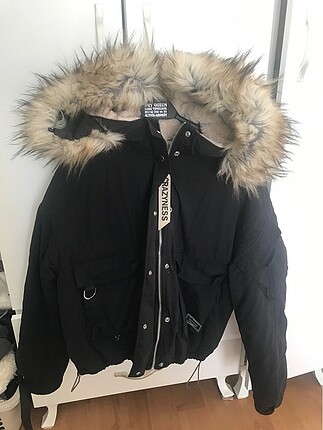 Bershka Mont