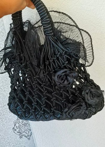 Beden Siyah Nakışlı Fırfırlı Gotik Kadın Çantası