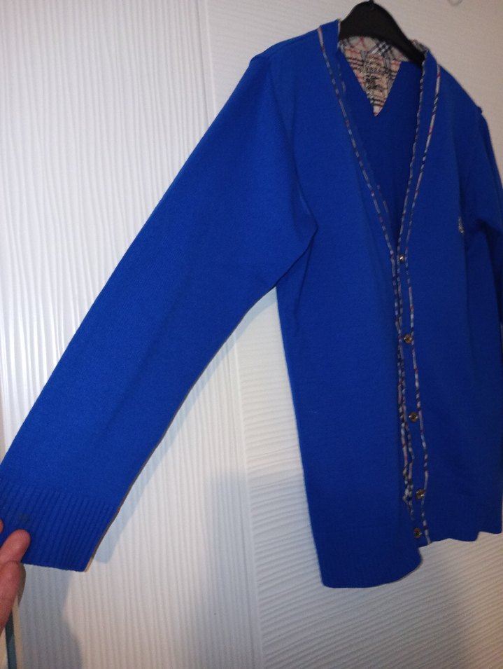 Erkek Çocuk Mavi Düğmeli Hırka - Görsel 2