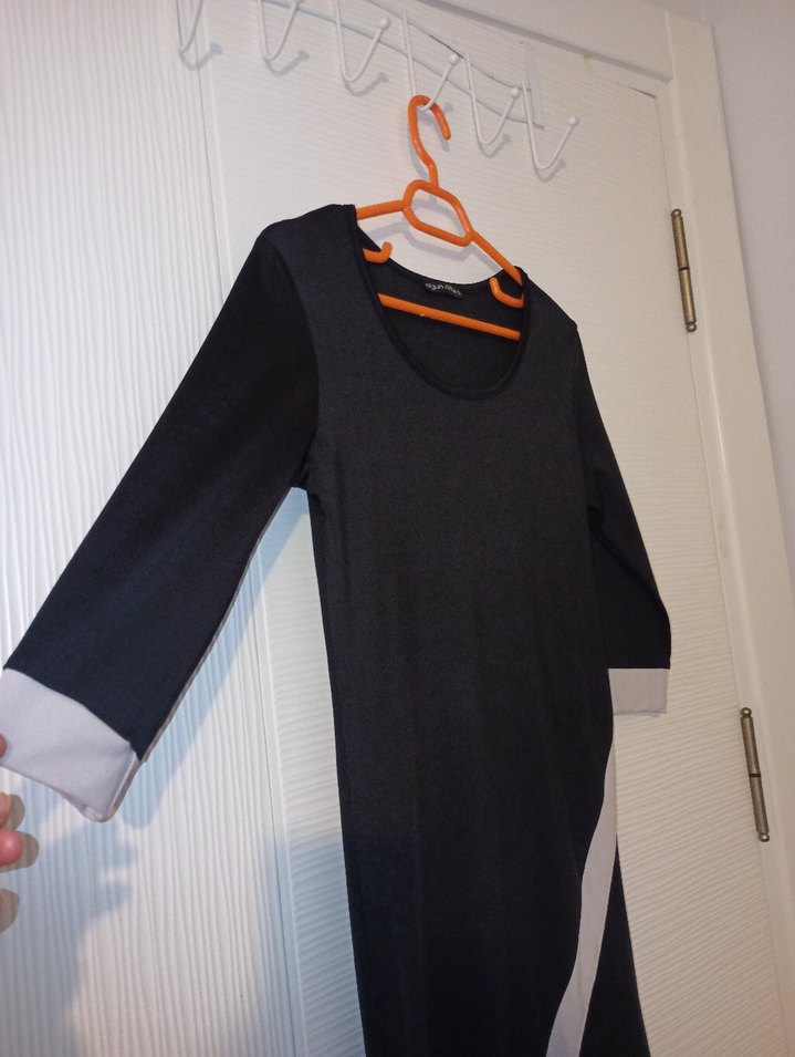 Siyah Midi yarım Kollu  Elbise - Görsel 2