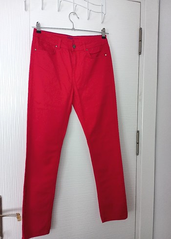 Kırmızı Düğmeli Kadın Pantolon - Görsel 4