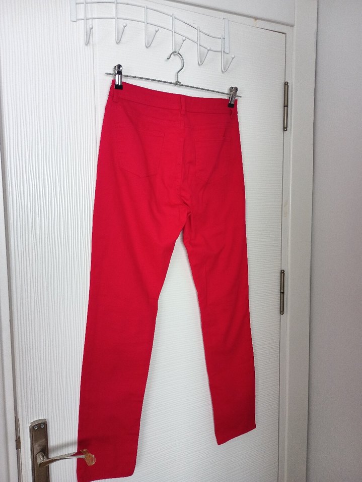 Kırmızı Düğmeli Kadın  Pantolon - Görsel 5