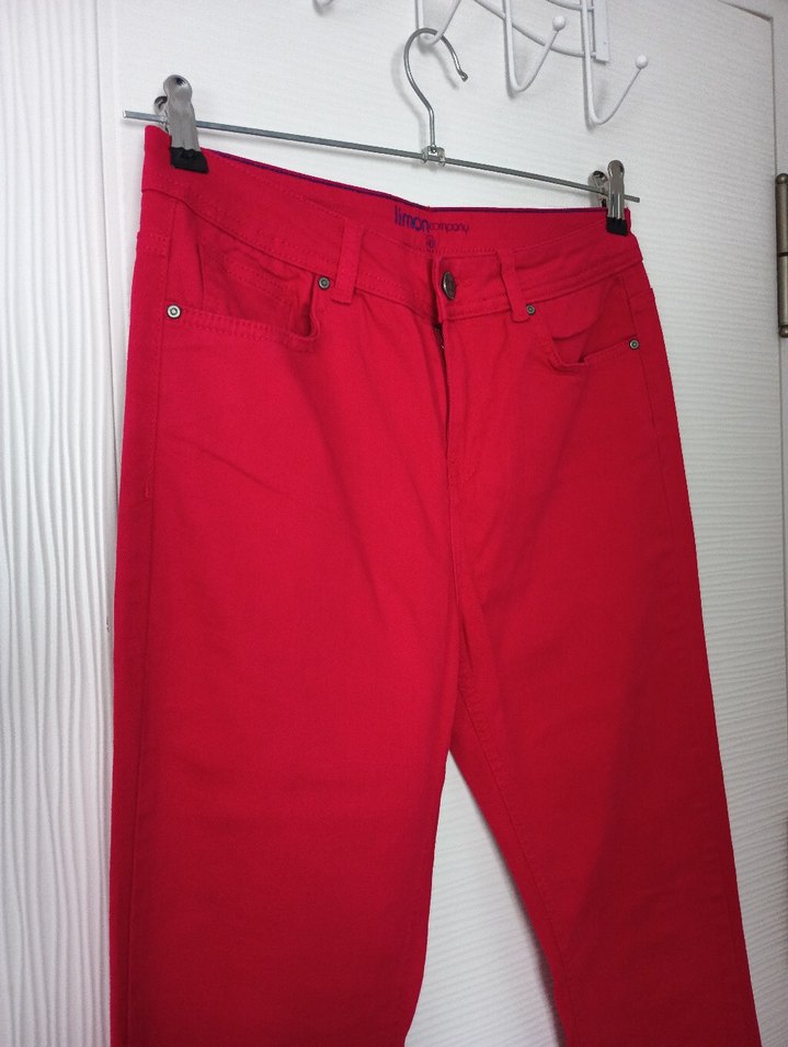 Kırmızı Düğmeli Kadın  Pantolon - Görsel 2