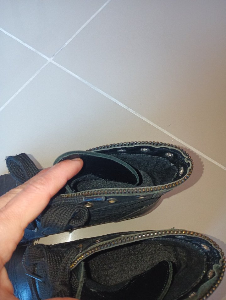 Kadın Siyah Gerçek Deri Topuklu Bot - Görsel 3