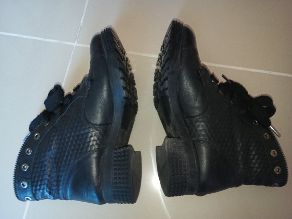 Kadın Siyah Gerçek Deri Topuklu Bot - Görsel 5