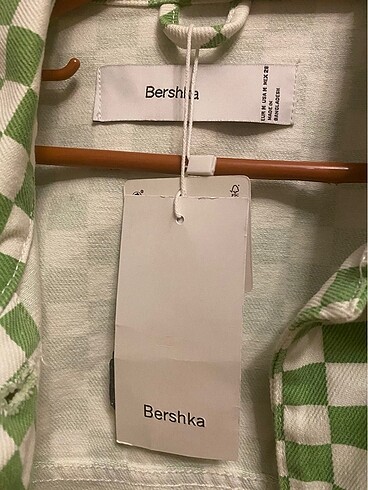 m Beden yeşil Renk Bershka kot ceket