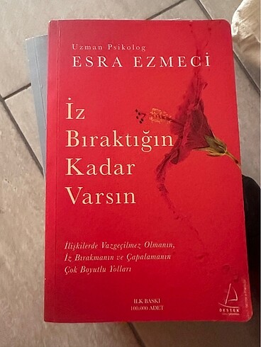 Esra Ezmeci