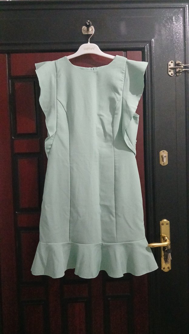 Beyaz Midi Kolsuz Fırfırlı Elbise - Görsel 2