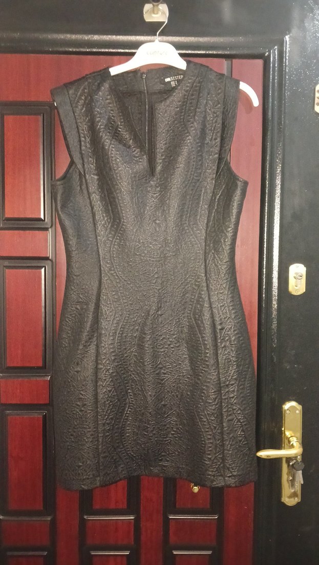 siyah kendinden desenli elbise - Görsel 2