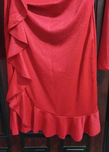 Kırmızı Drapeli V Yakalı Midi Elbise - Görsel 4