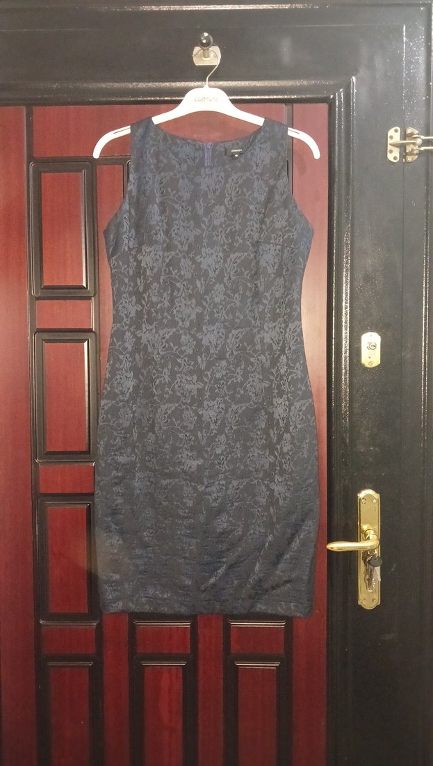 Dantelli Kolsuz Siyah Midi Ofis Elbisesi - Görsel 2