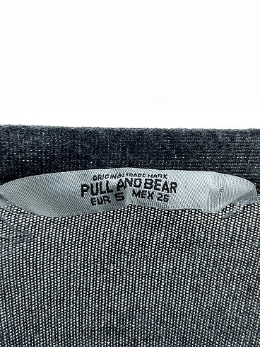 s Beden çeşitli Renk Pull and Bear Hırka %70 İndirimli.