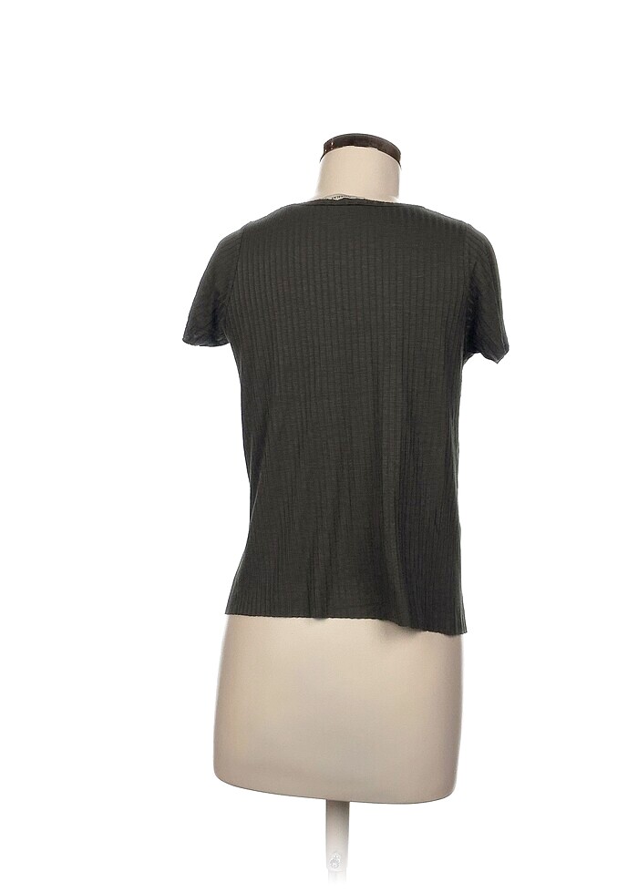 Pull and Bear T-shirt %70 İndirimli. - Görsel 3