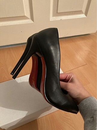 Zara siyah topuklu ayakkabı