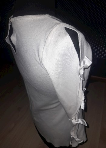 Kadın Beyaz Fırfırlı Kısa Kollu Bluz - Görsel 8