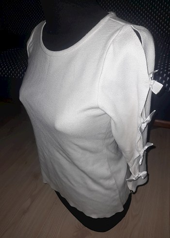 Kadın Beyaz Fırfırlı Kısa Kollu Bluz - Görsel 3