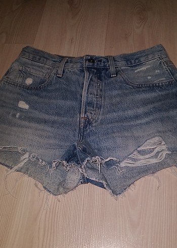 38 Beden Levis Mini Kot Şort