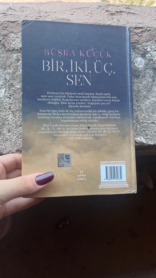 Bir, İki, Üç, Sen - Büşra Küçük - Görsel 2