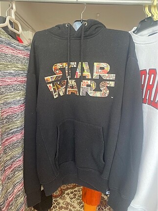 Pull and Bear Pull and Bear *Siyah Star Wars* kabartmalı sweatshirt